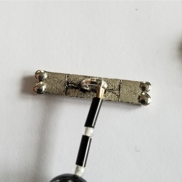 Handmade bracelet black silver red bead beaded shamrock 4 leaf clover - Picture 12 of 14